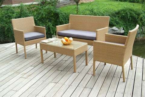Photo: Premium Patio Furniture